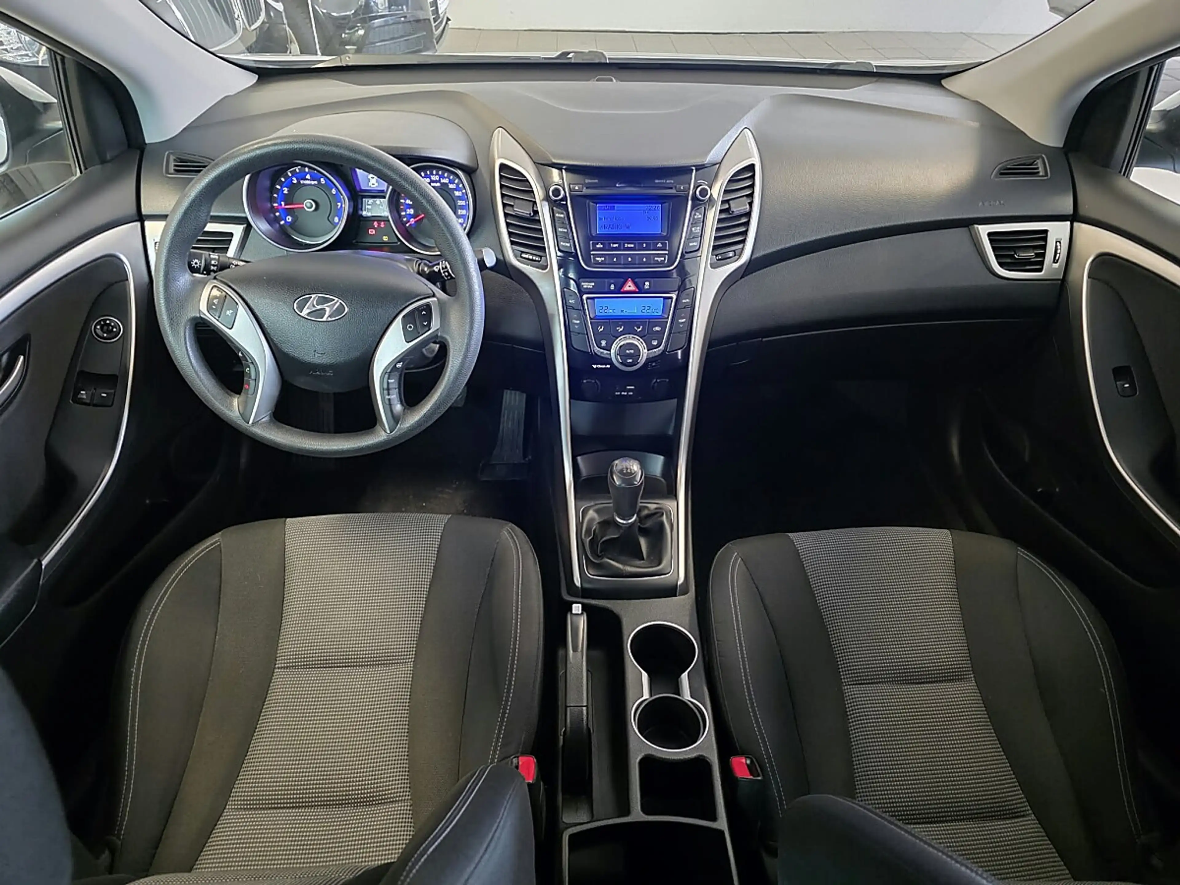 Hyundai i30 1.4 Start — photo 9