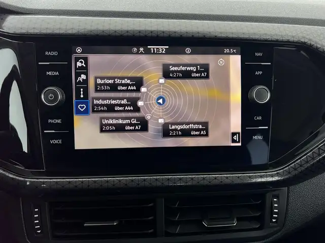 Volkswagen T-Cross view 16