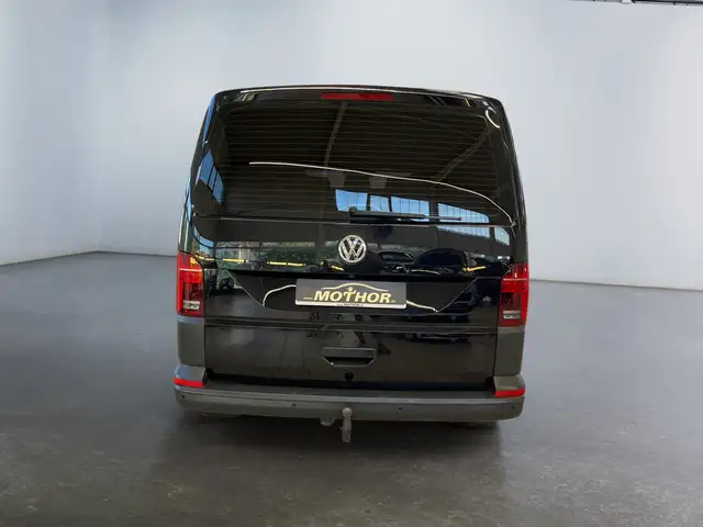 Volkswagen Transporter view 5