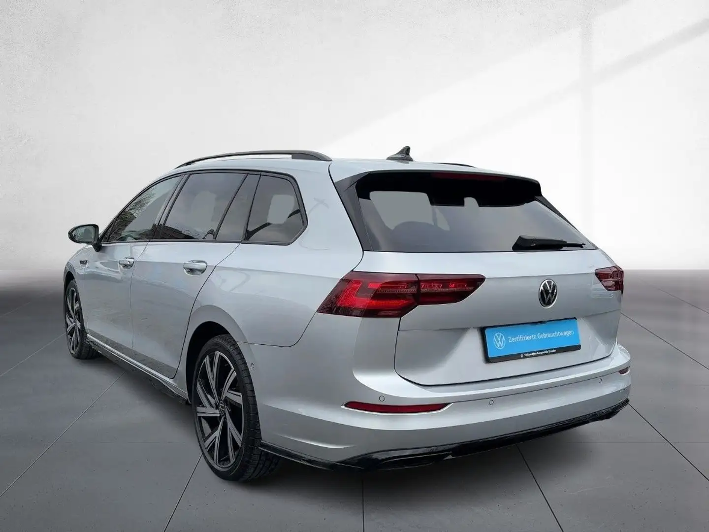 Volkswagen Golf Variant Golf VIII Variant R-Line 2.0 TDI DSG IQ AHK PANO Silber - 2