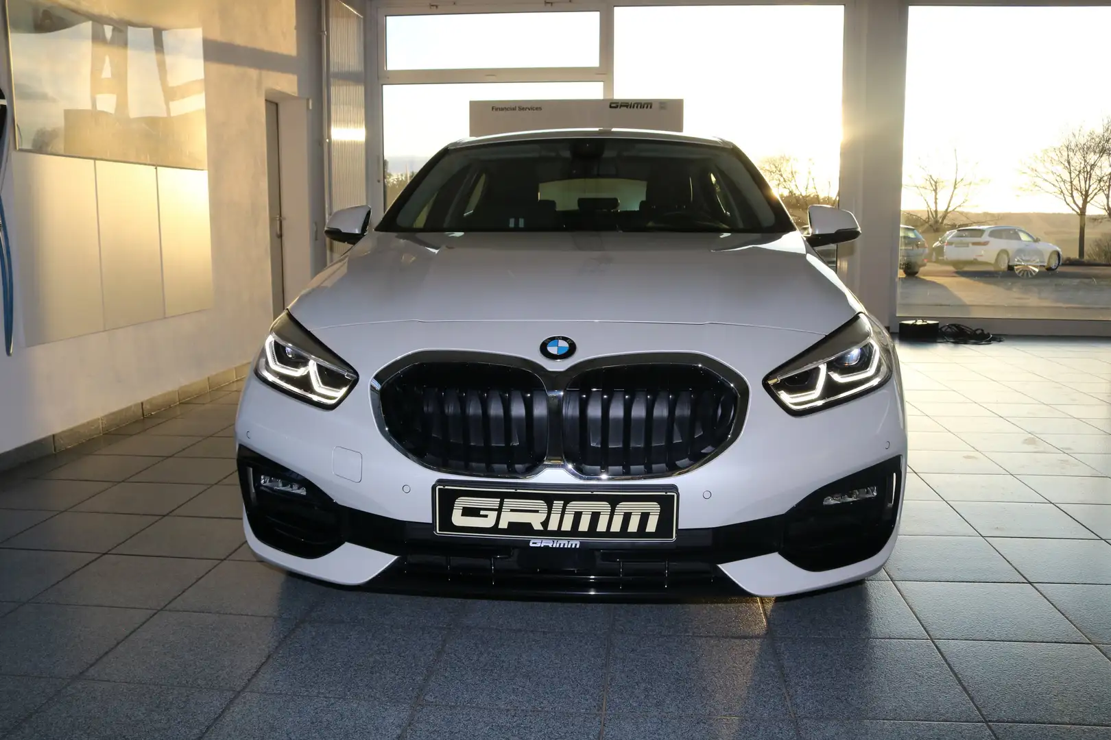 BMW 118 i Sport Line Lenkrad heizbar LED Komfortzg. Shz PD Blanc - 2