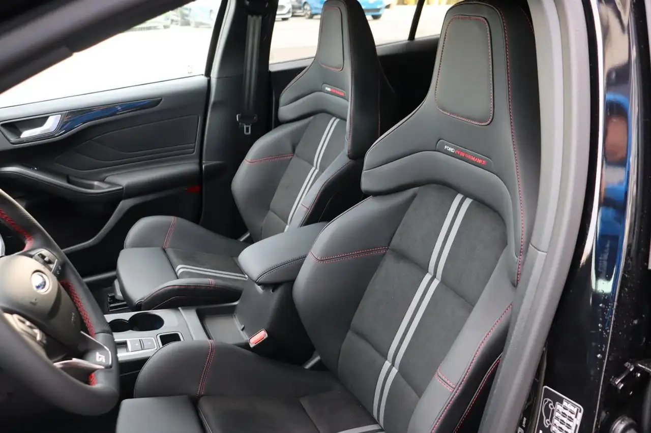 Ford Focus ST X 2.3 SOFORT VERFÜGBAR 4,99%* AHK 13