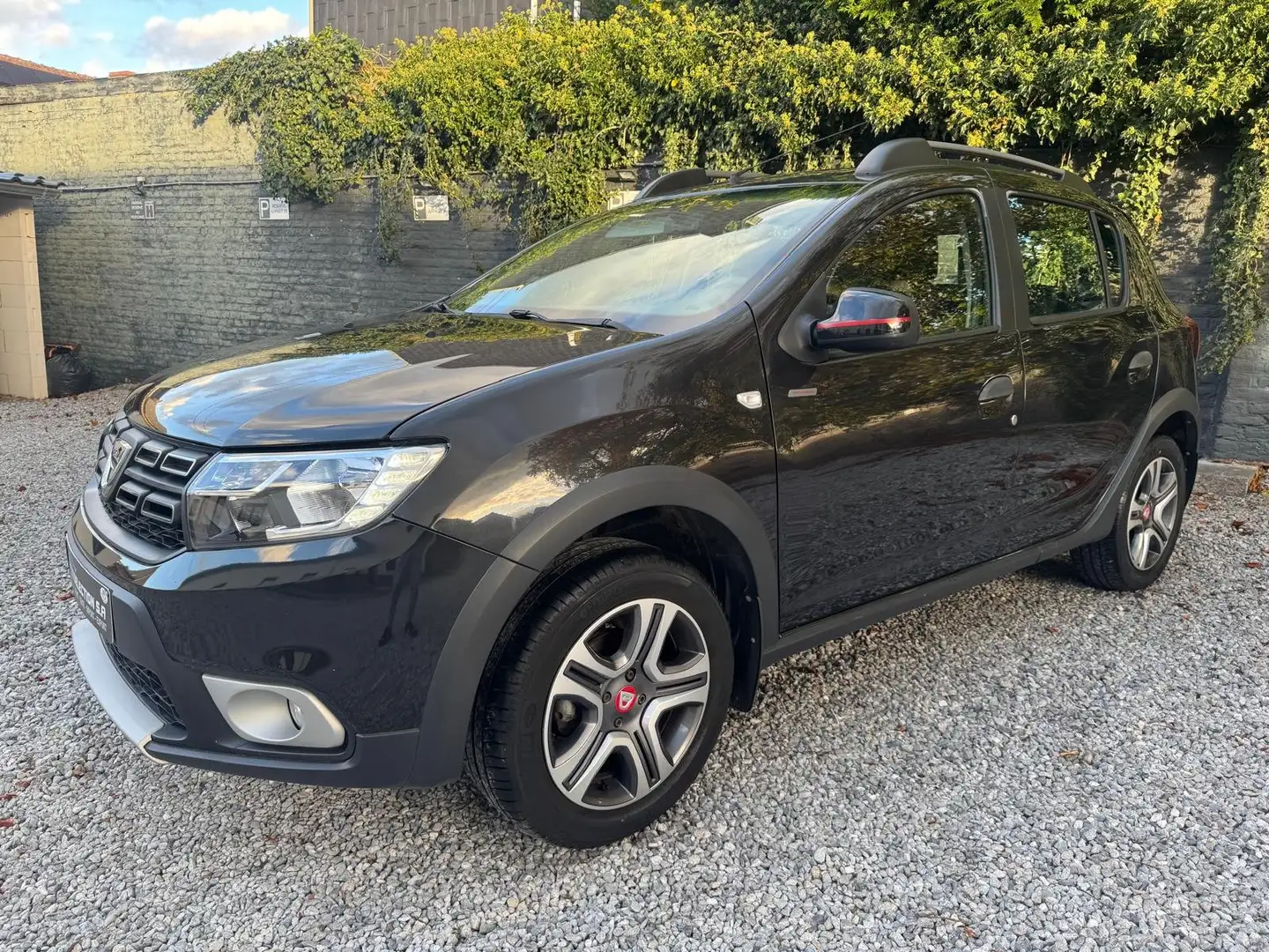 Dacia Sandero Stepway Techroad 0.9 TCe*1ER PROPRIO*GPS*CAMERA Zwart - 1