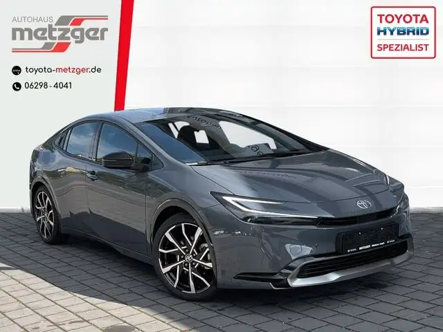 Toyota Prius 2.0 Plug In Hybrid Executive +NEUES MODELL