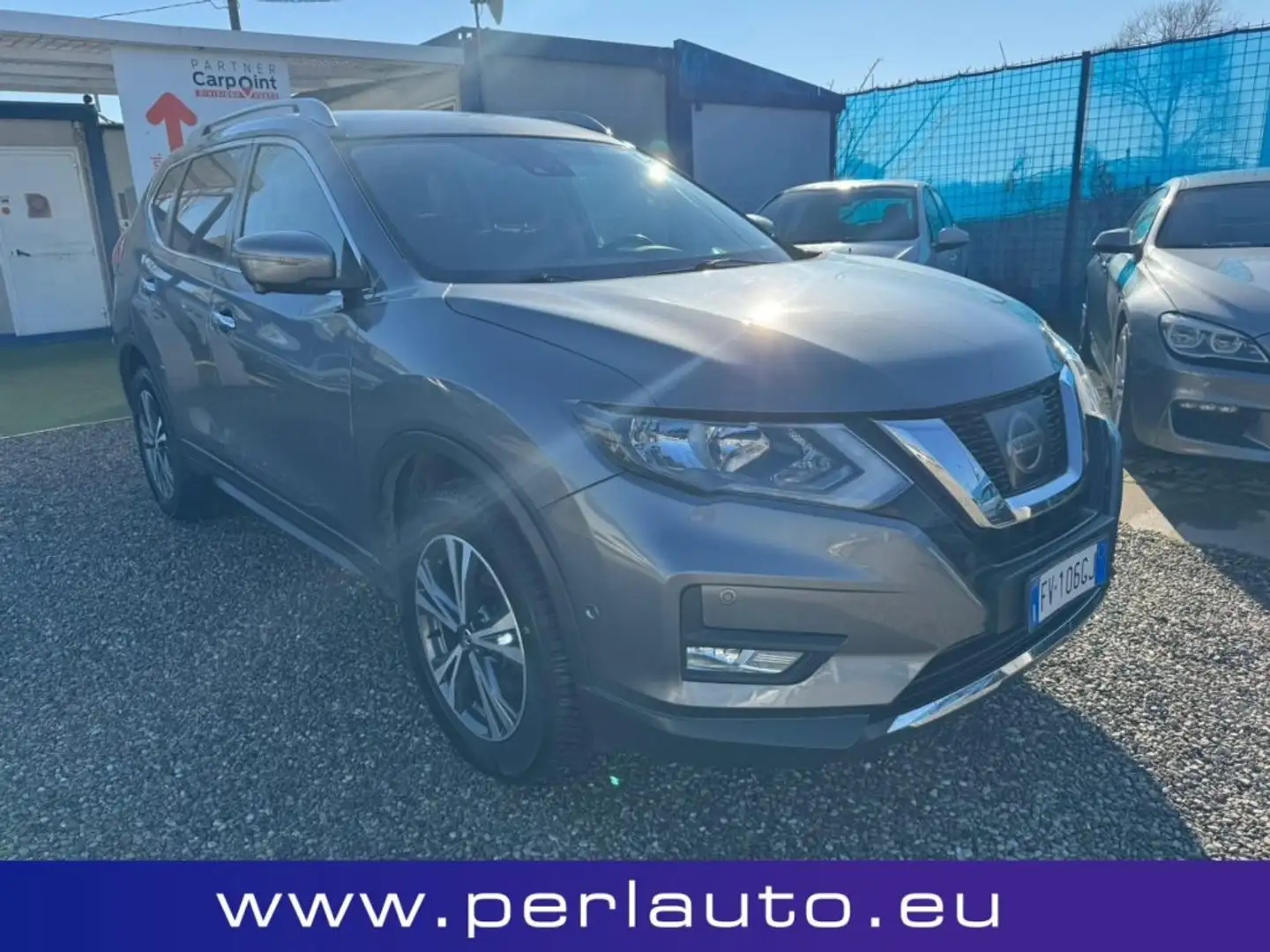 Nissan X-Trail 2.0 dCi 4WD Tekna Grigio - 2