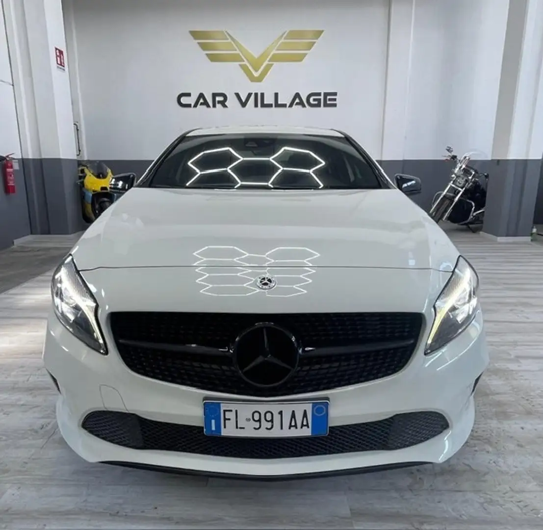 Mercedes-Benz A 160 A 160 d Sport Bianco - 1