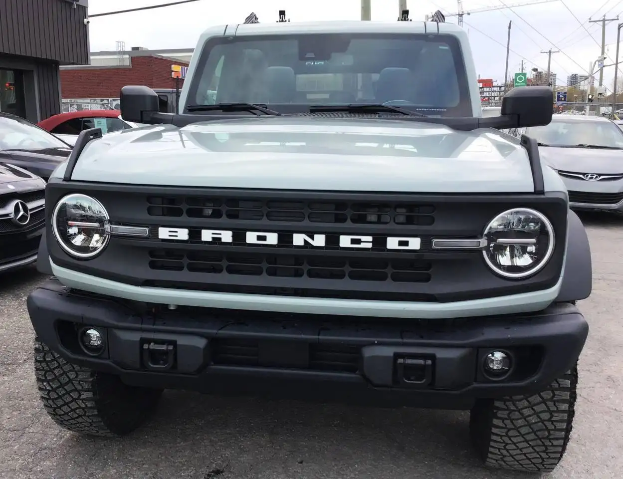 Ford Bronco снимка Ford Bronco