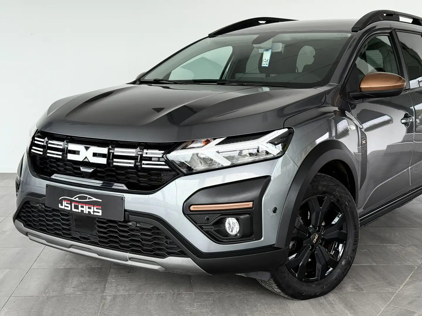 Dacia Jogger 1.6 Hybrid-1ERPRO-GPS-7PL.-CARPLAY-CAMERA-ATTELAGE Gris - 2