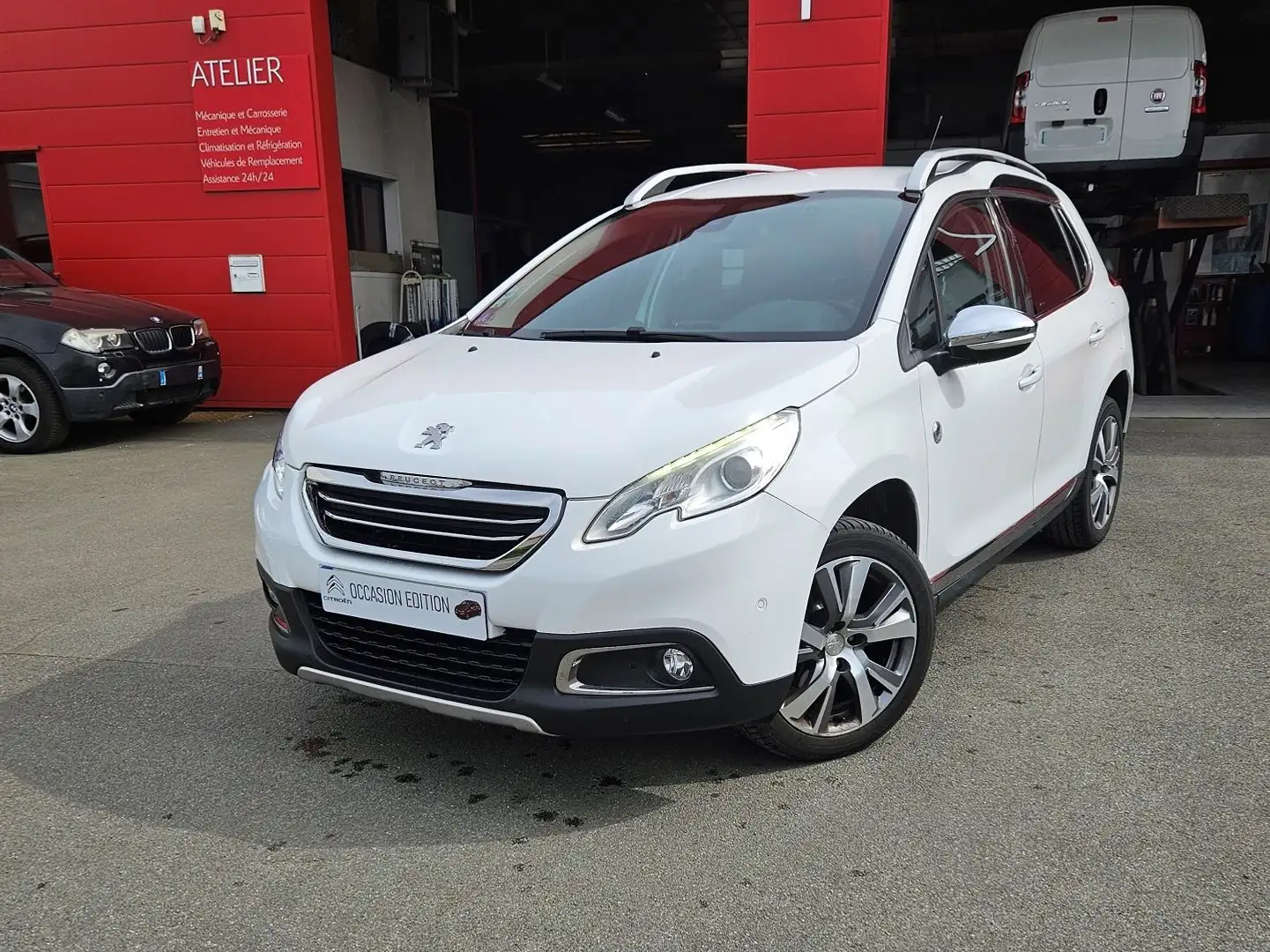 Peugeot 2008 1.2 PURETECH 110CH CROSSWAY S\u0026S Blanc - 2
