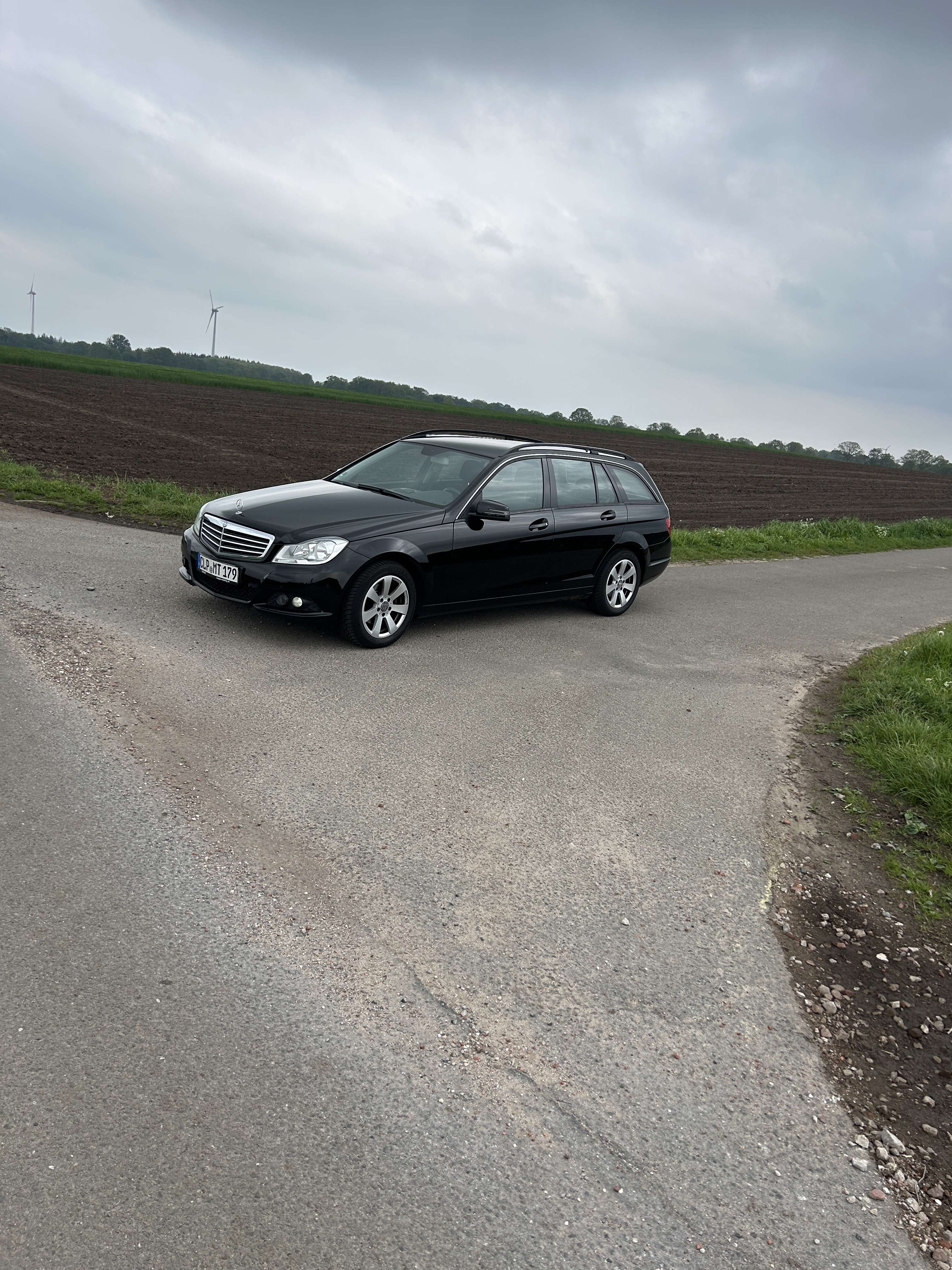 Second hand Mercedes Benz C-Class 