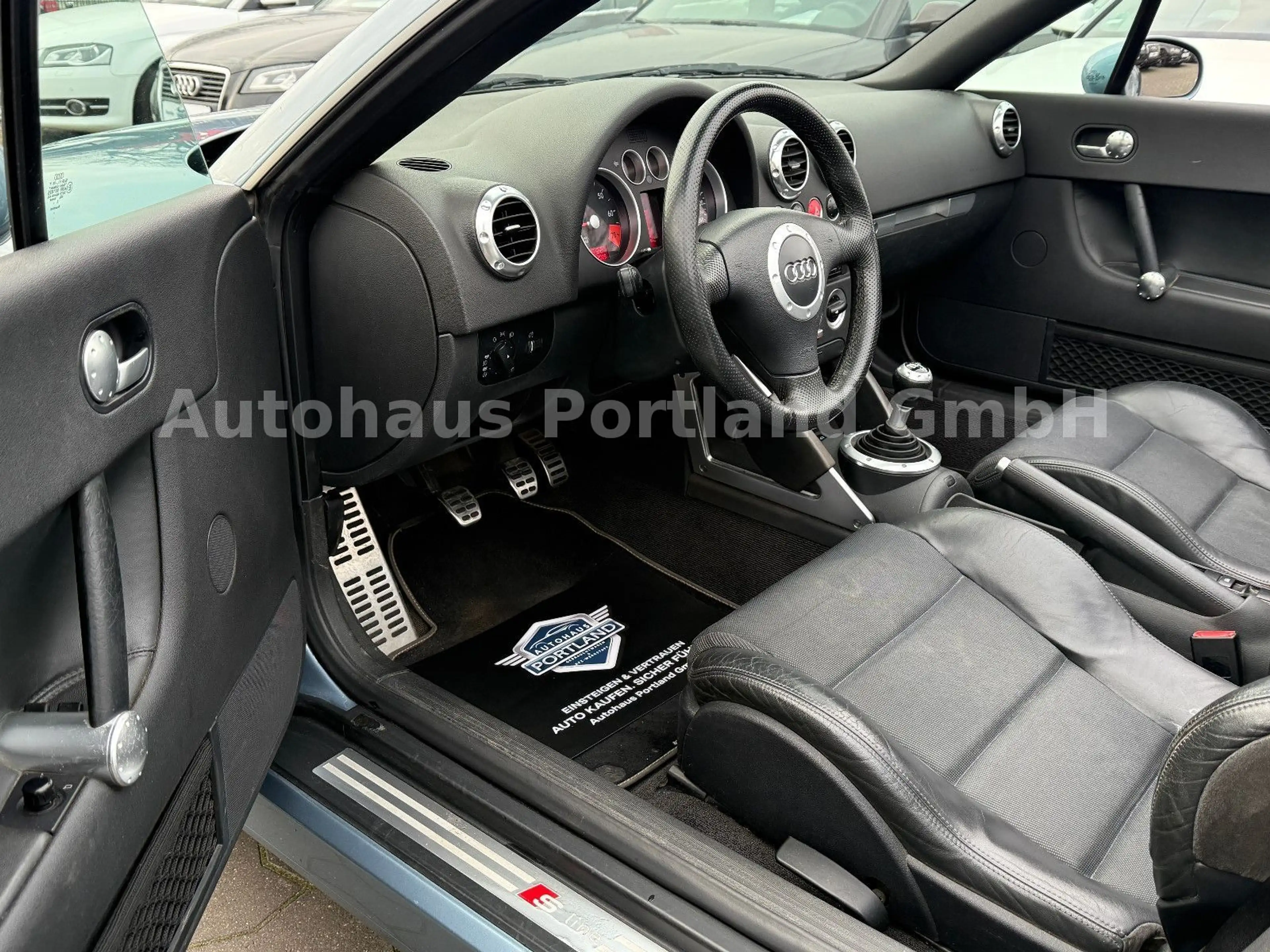 Audi TT 1.8 T Roadster S-line/HU NEU/18 ZOLL/SHZ — photo 9