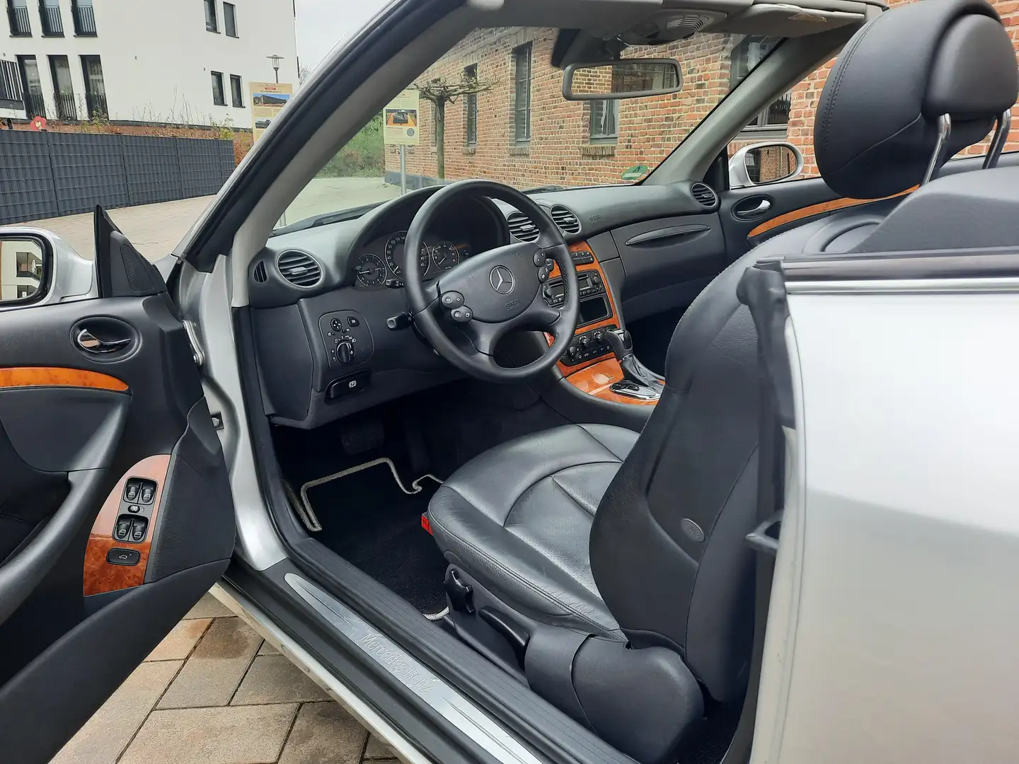 Mercedes-Benz CLK 240 Cabrio Elegance Argintiu - 2