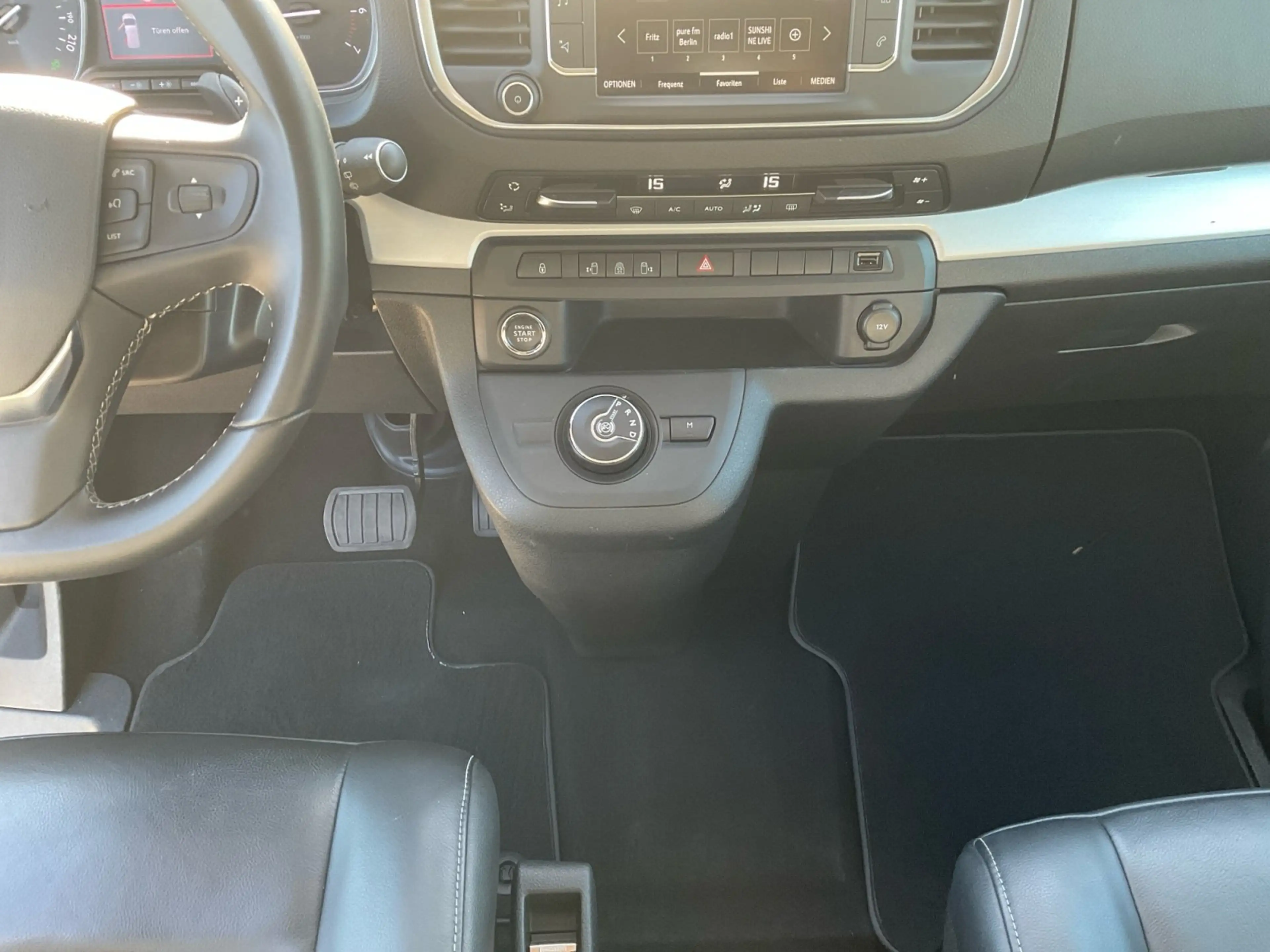 Opel Zafira Life 2.0 D (L2) Tourer VIP-Lounge mit Tisch — photo 13
