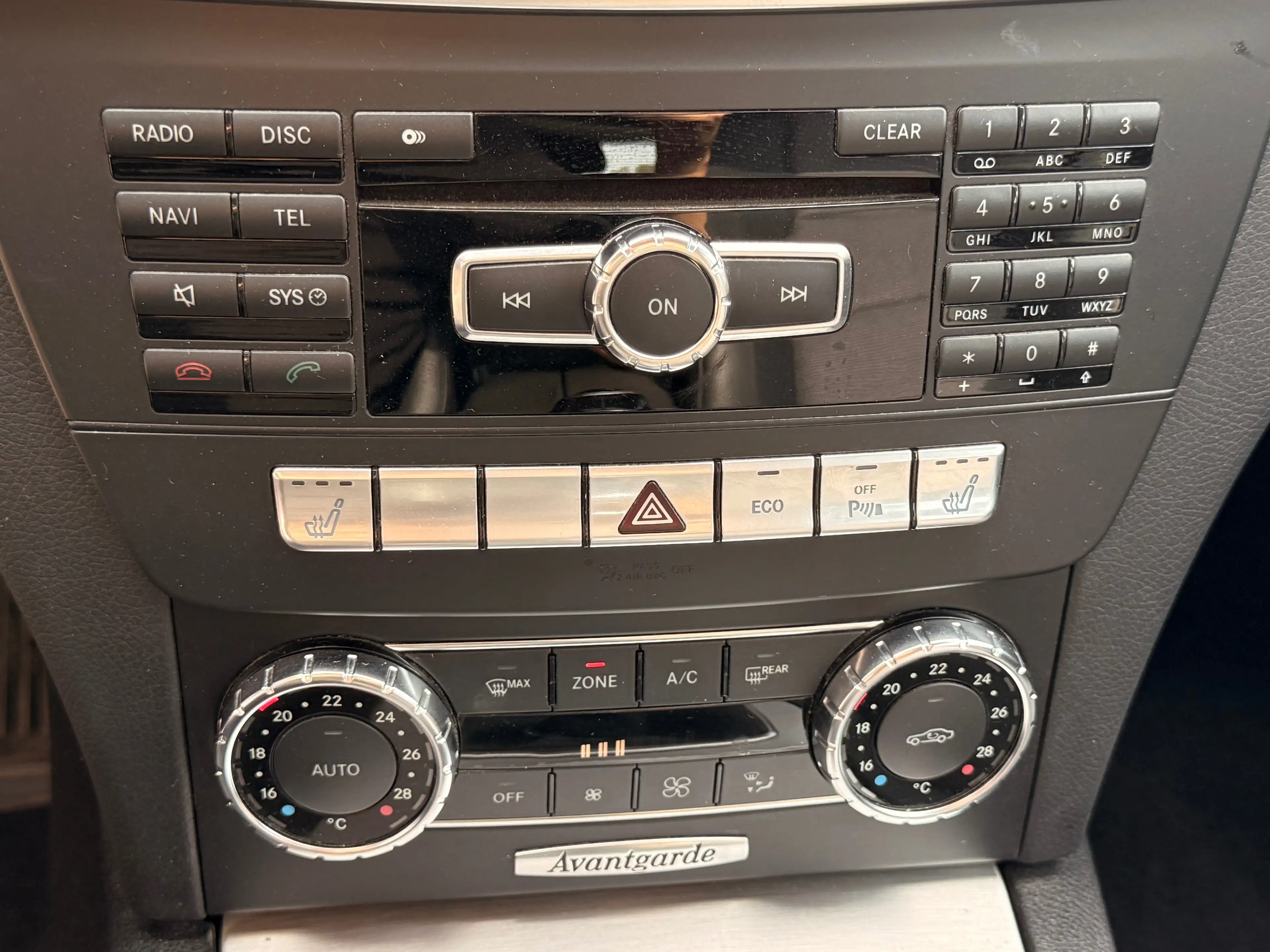 Mercedes-Benz C 250 C250CDI*MOPF*AHK*LEDER*Navi*Avantgarde*VollService — photo 13