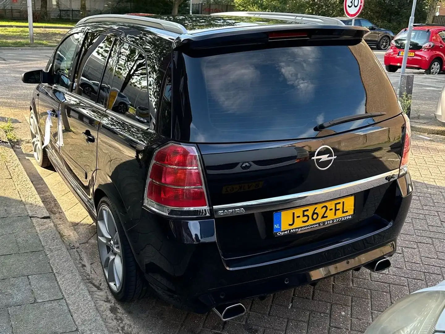 Opel Zafira Zafira 2.0 T OPC Zwart - 2
