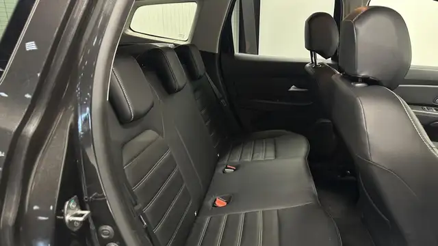 Dacia Duster view 5