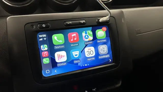 Dacia Duster view 8