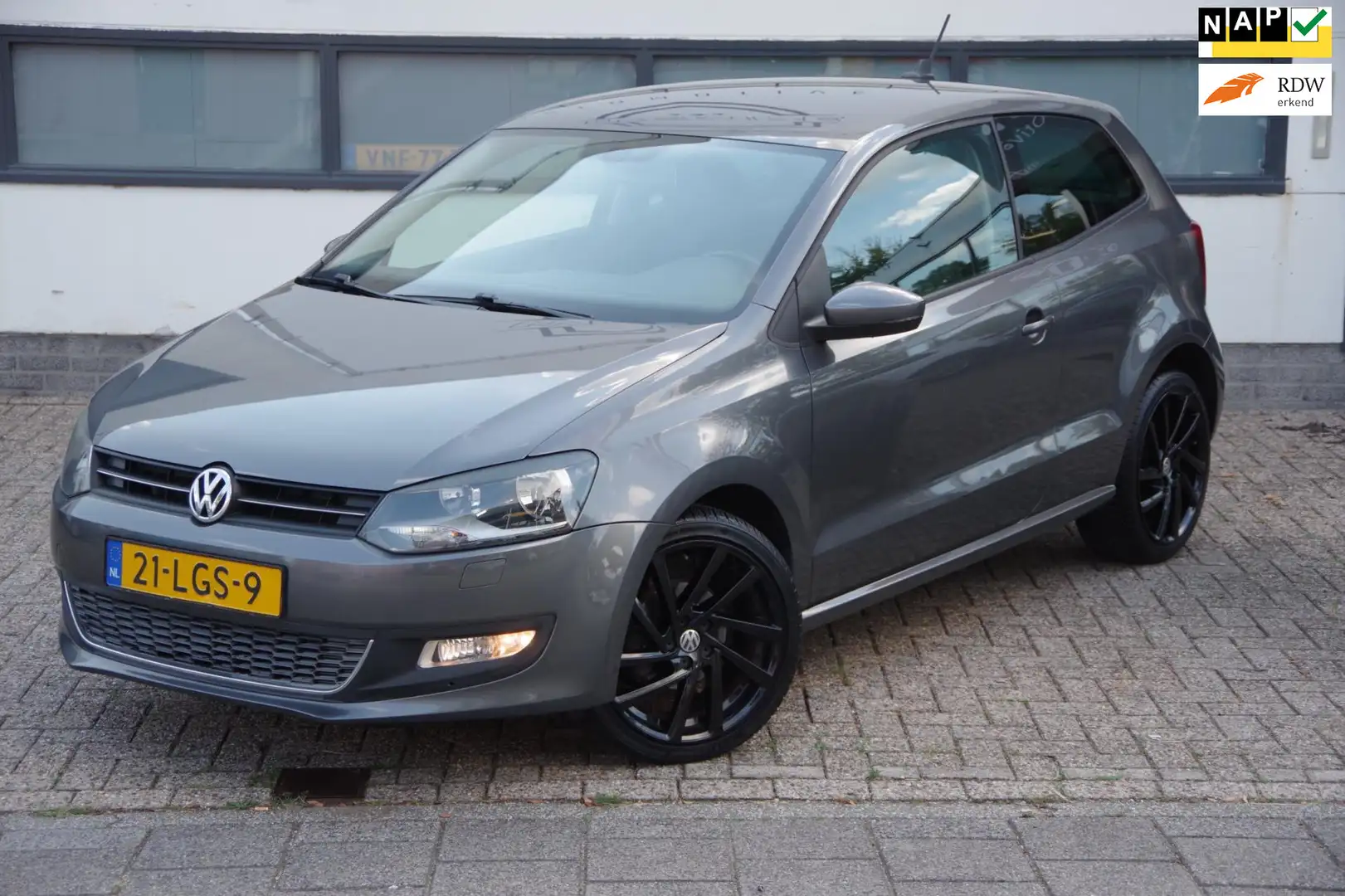 Volkswagen Polo 1.2 TSI Highline Gris - 1
