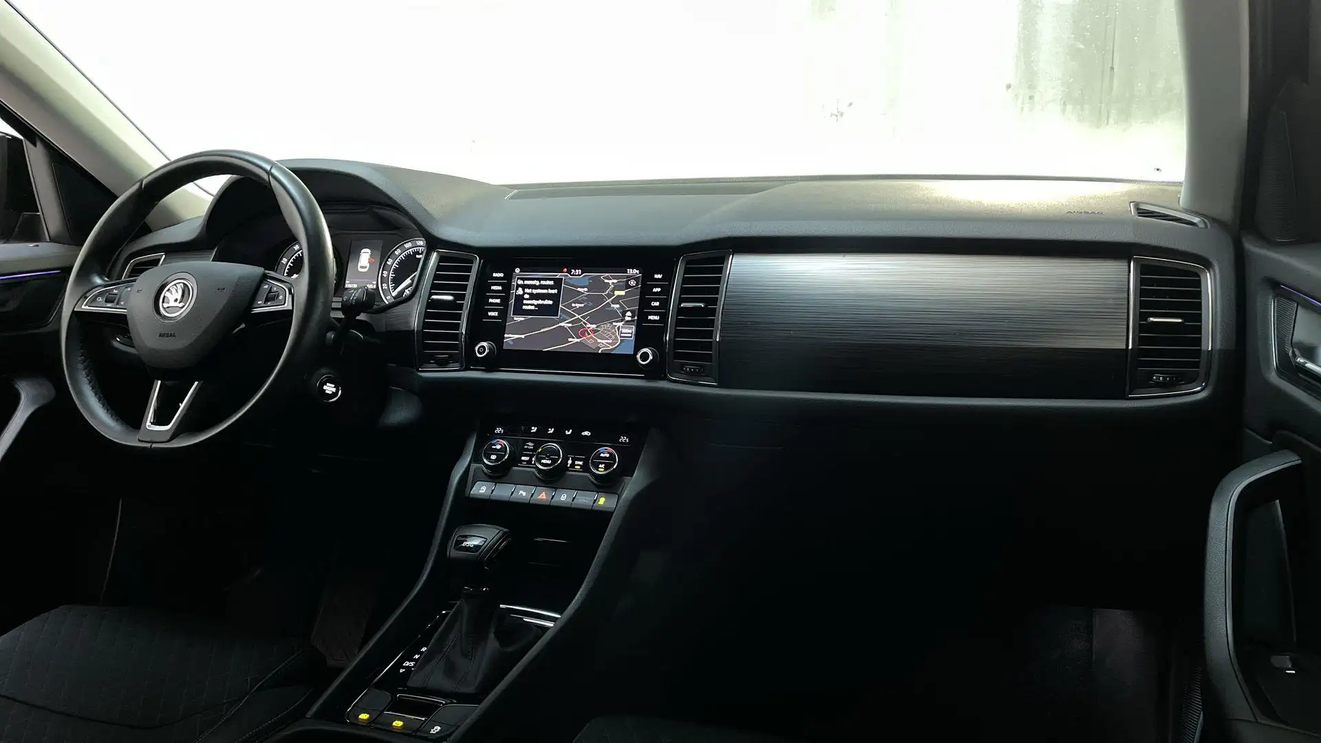 Skoda Kodiaq 1.5 TSI 150pk DSG Limited Business Edition LED Cam Zwart - 2