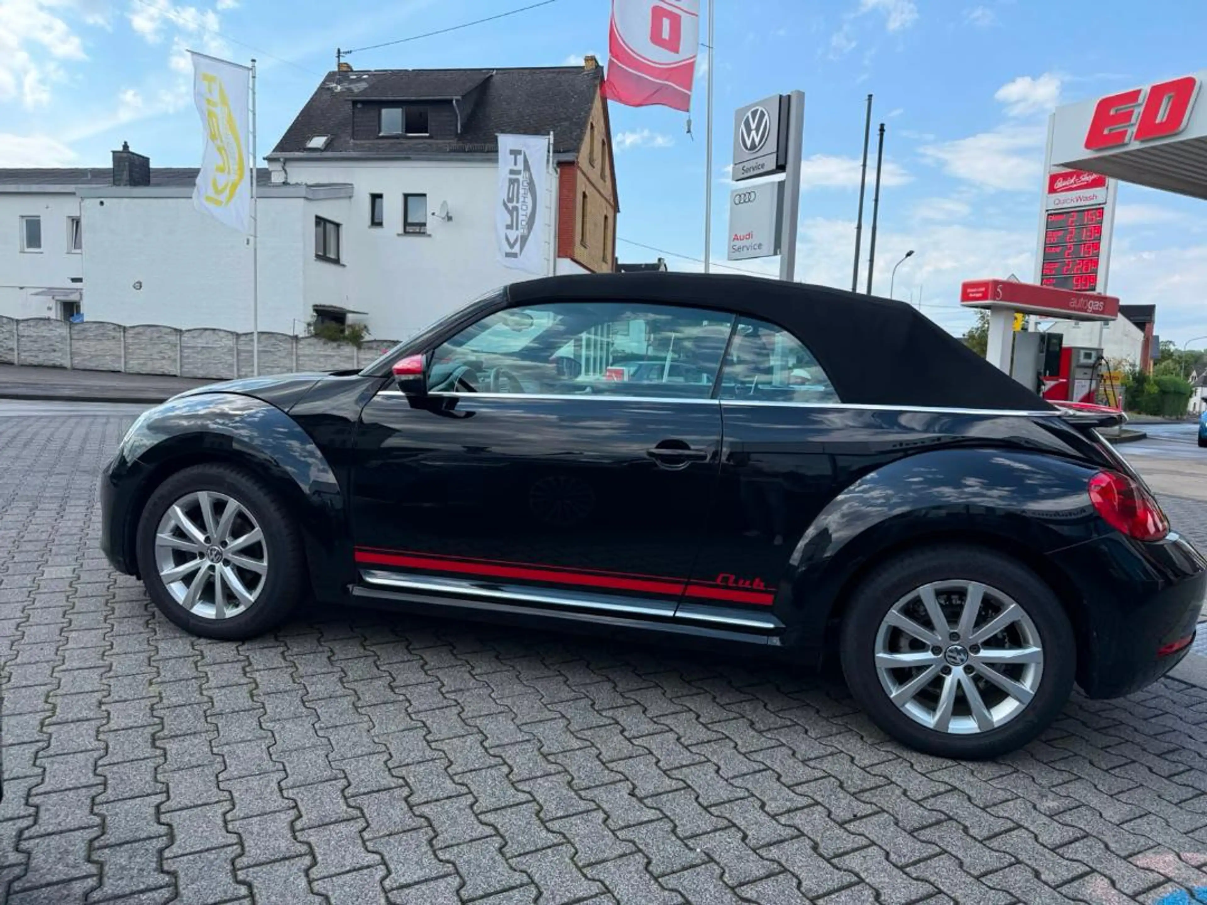 Volkswagen Beetle New Cabriolet CLUB — photo 7