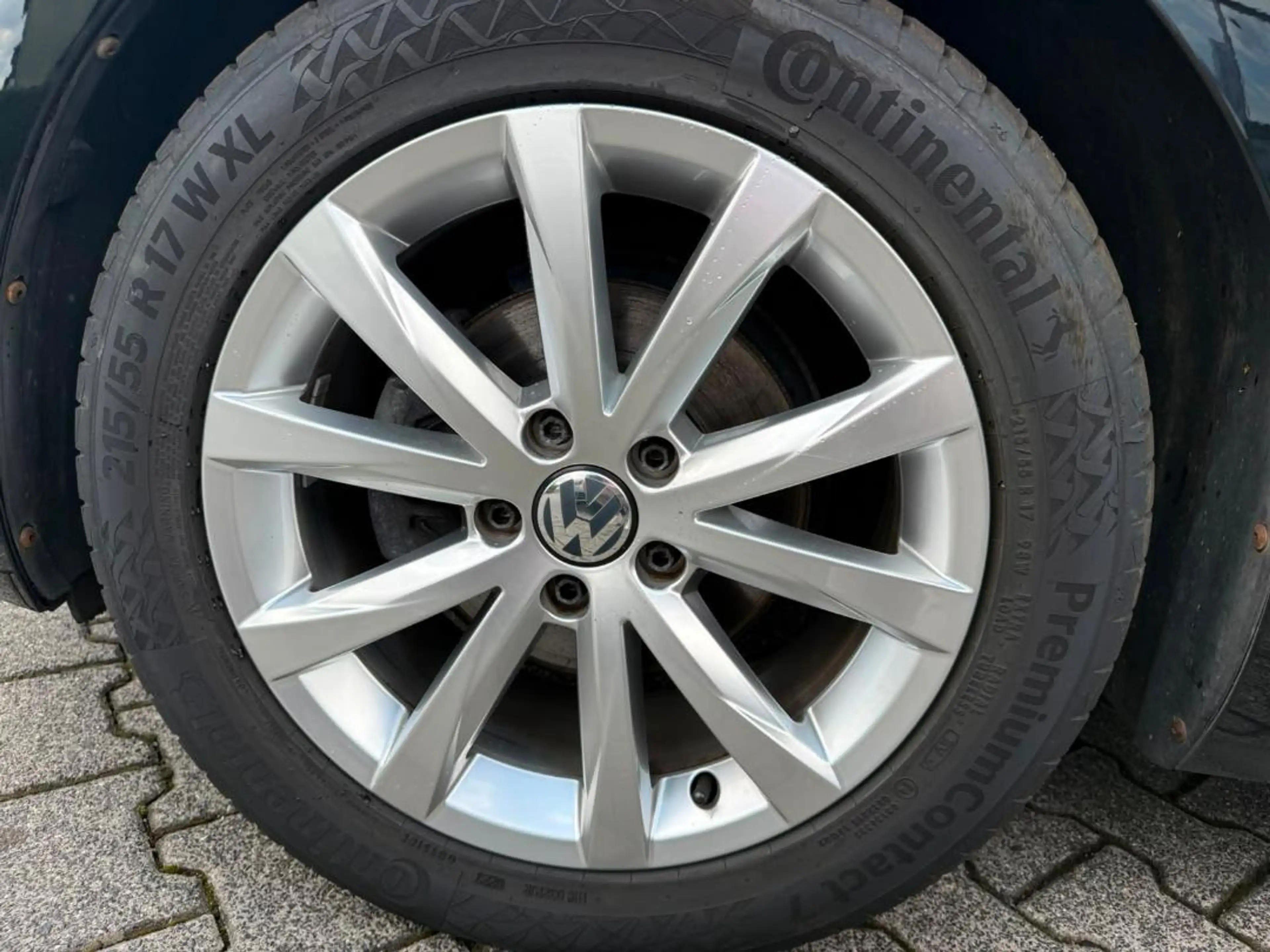 Volkswagen Beetle New Cabriolet CLUB — photo 11