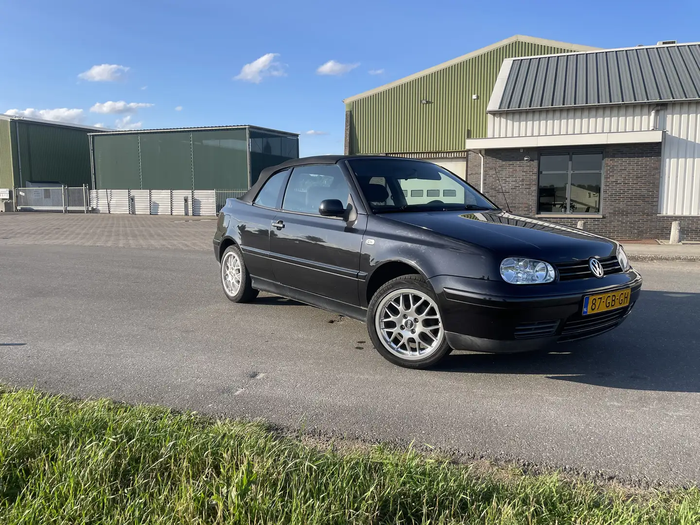 Volkswagen Golf Cabriolet 1.8 Trendline Negro - 2