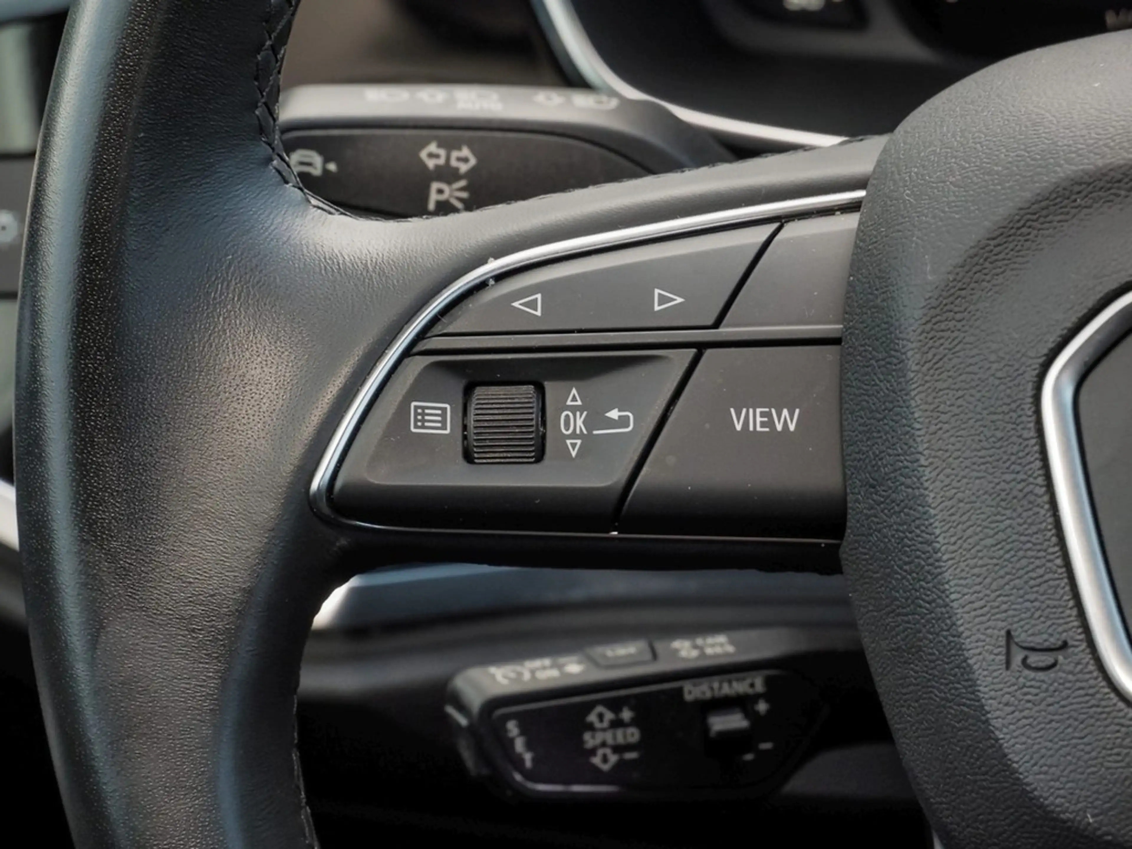 Audi Q3 Sportback 40 TFSI quattro S line PANO*R-CAM*LED... — photo 18