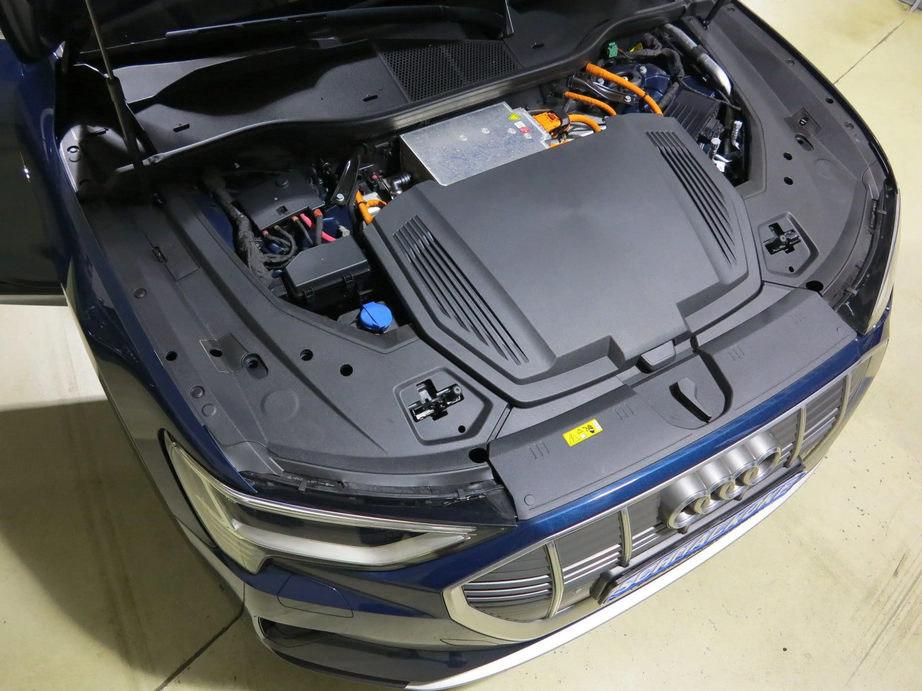 Audi e-tron Sportback 55 quattro advanced 90%SoH Navi — photo 9