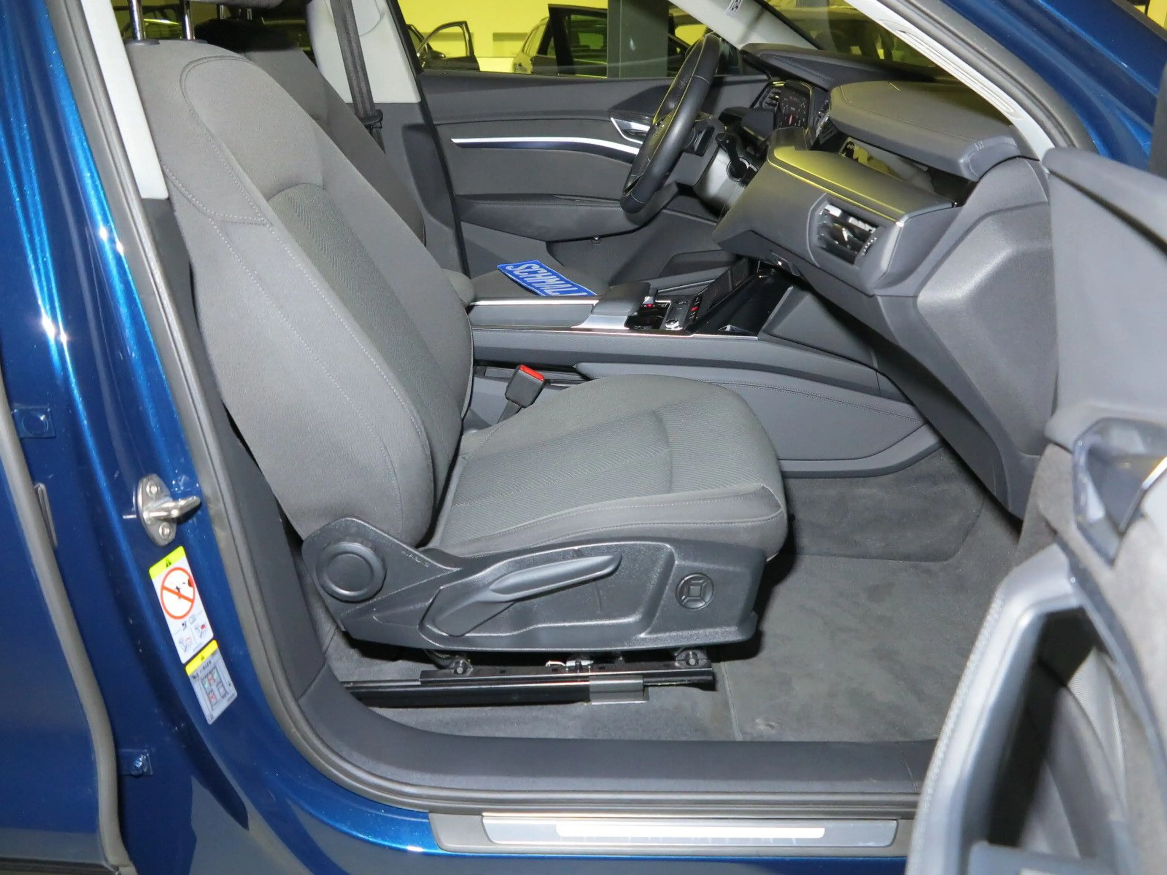 Audi e-tron Sportback 55 quattro advanced 90%SoH Navi — photo 12