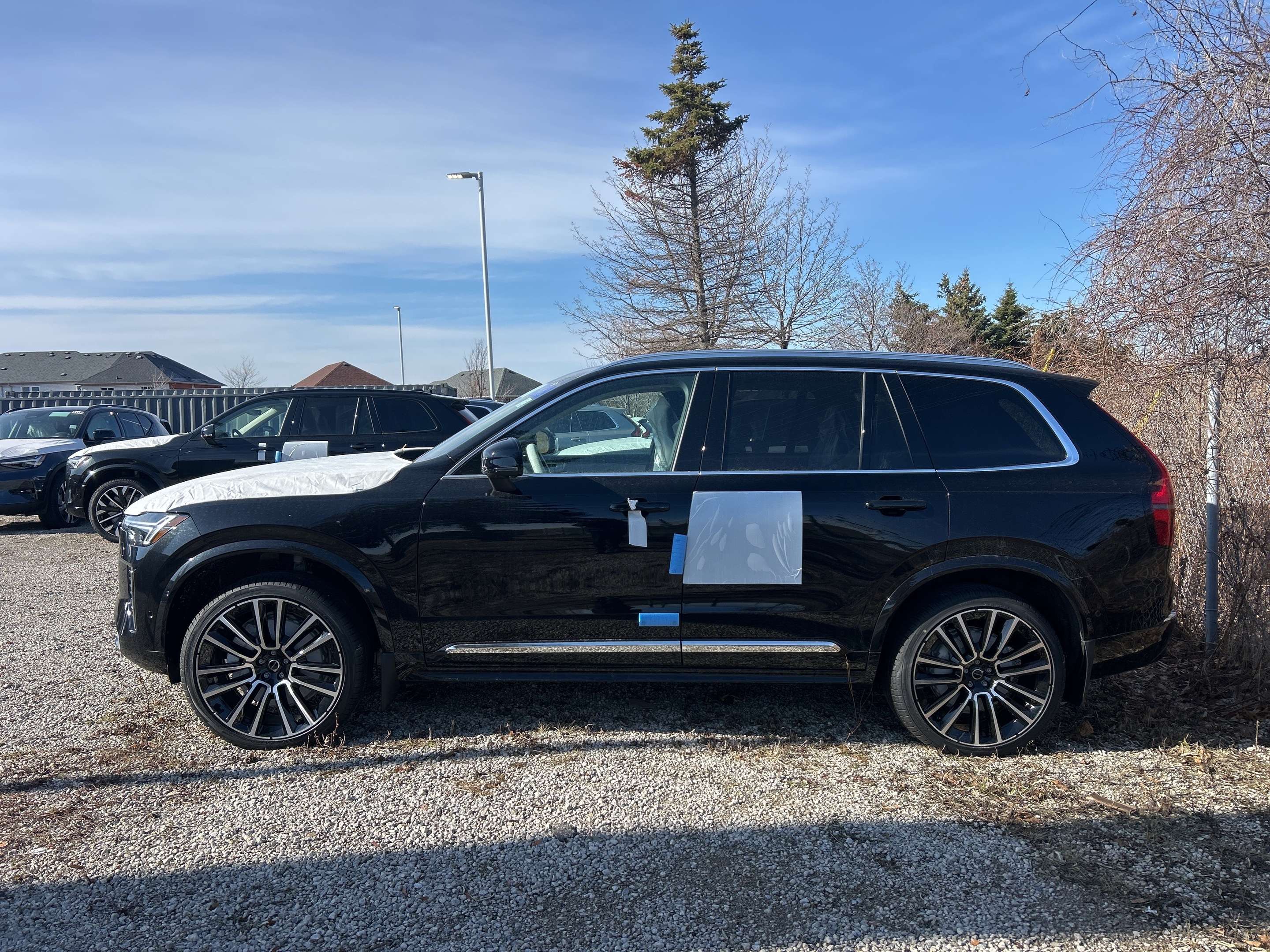 2026 Volvo XC90 B6 AWD Ultra Bright Theme 6-Seater alt 2