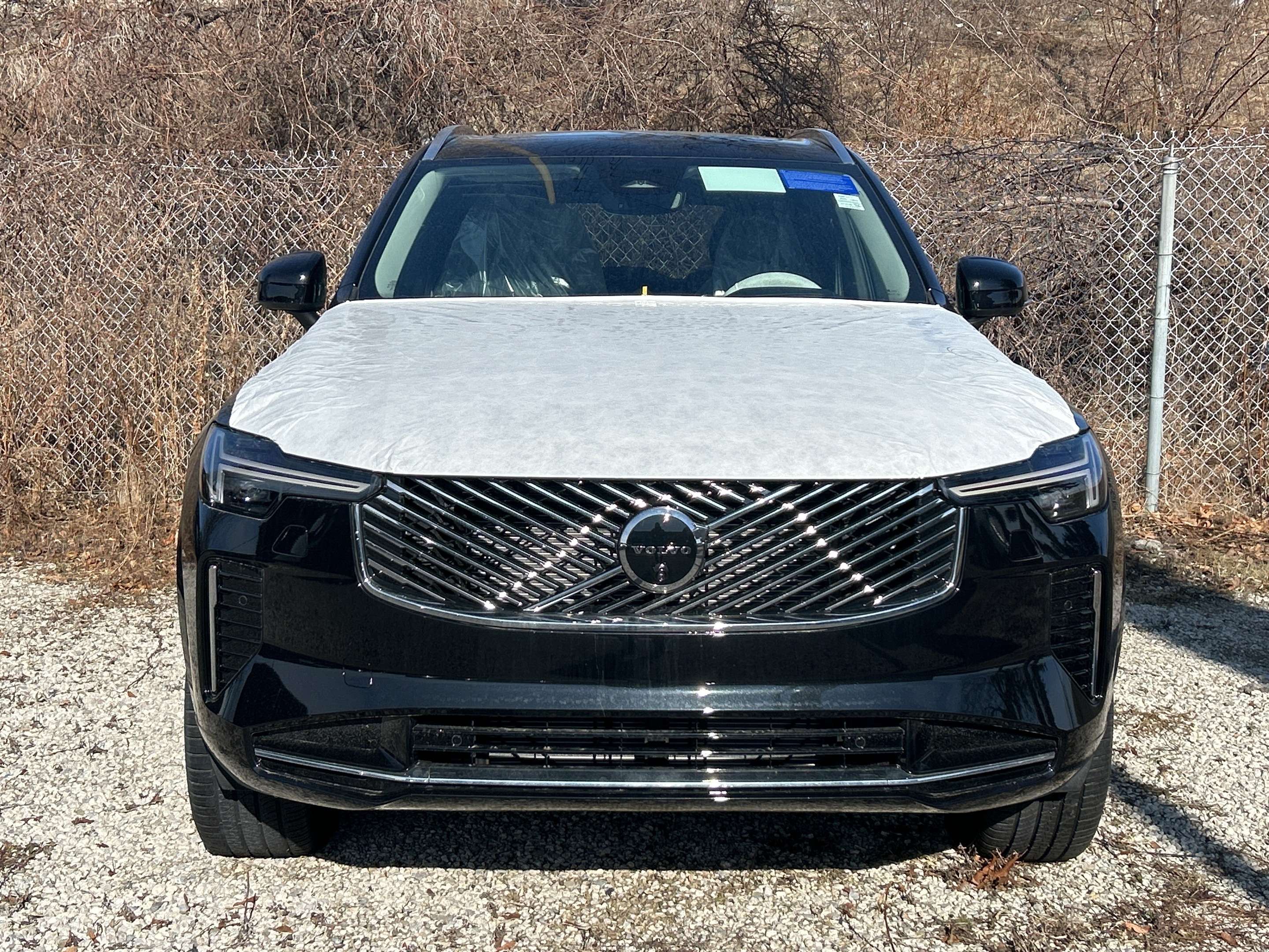 2026 Volvo XC90 B6 AWD Ultra Bright Theme 6-Seater alt 5