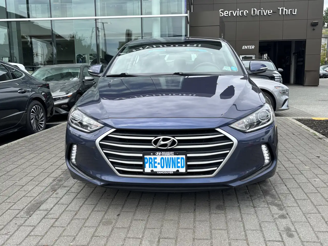 Hyundai ELANTRA fotografie Hyundai ELANTRA