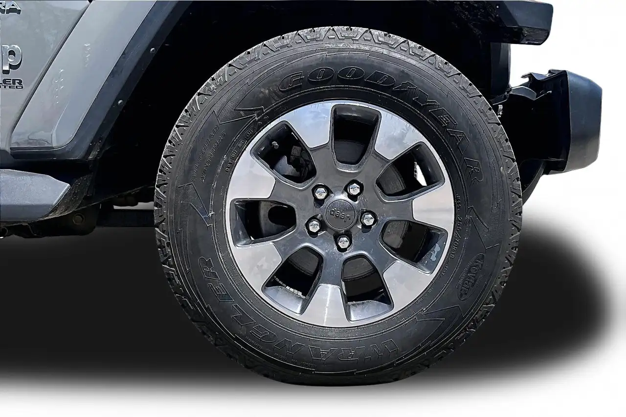 Jeep Wrangler снимка Jeep Wrangler