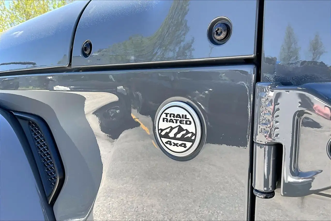 Jeep Wrangler снимка Jeep Wrangler