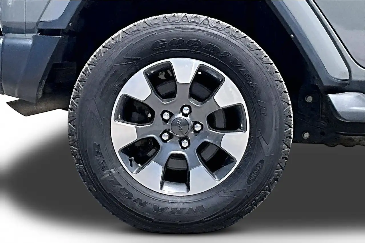 Jeep Wrangler снимка Jeep Wrangler