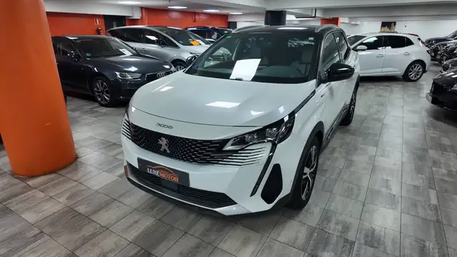 2021 Peugeot 3008 in White for sale