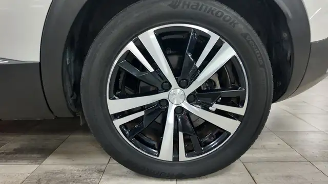 Peugeot 3008 view 15