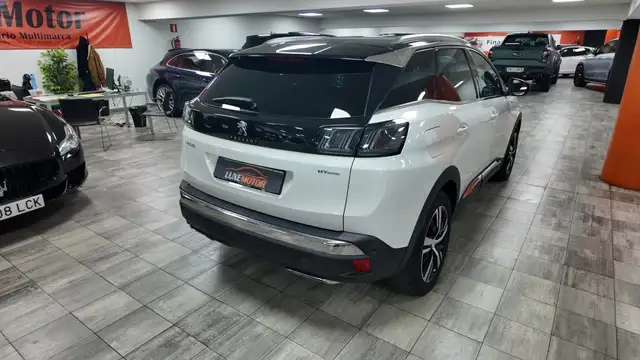 Peugeot 3008 view 6