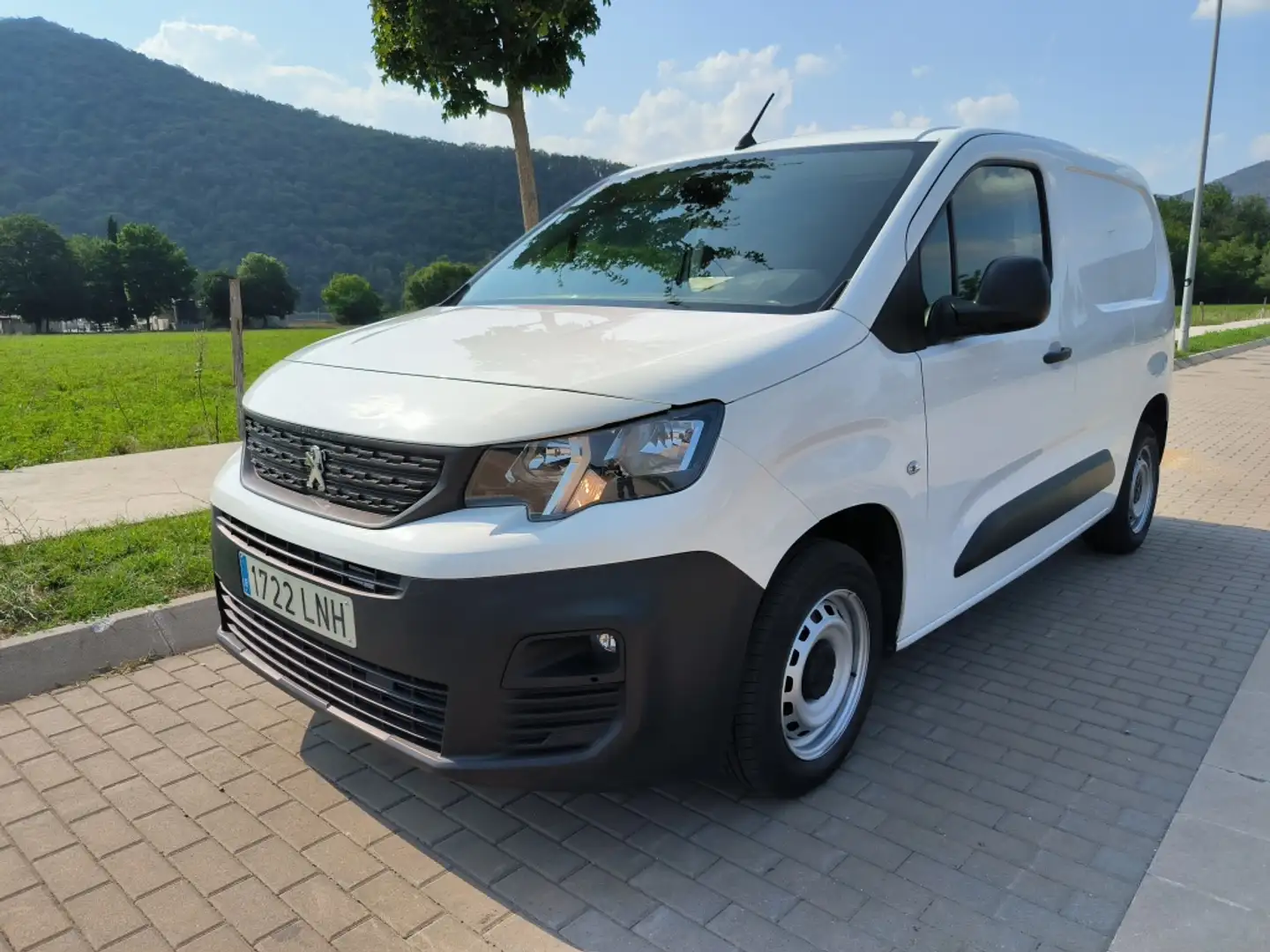Peugeot Partner 1.5BlueHDI S&S Premium Standard 600kg 100 Weiß - 1