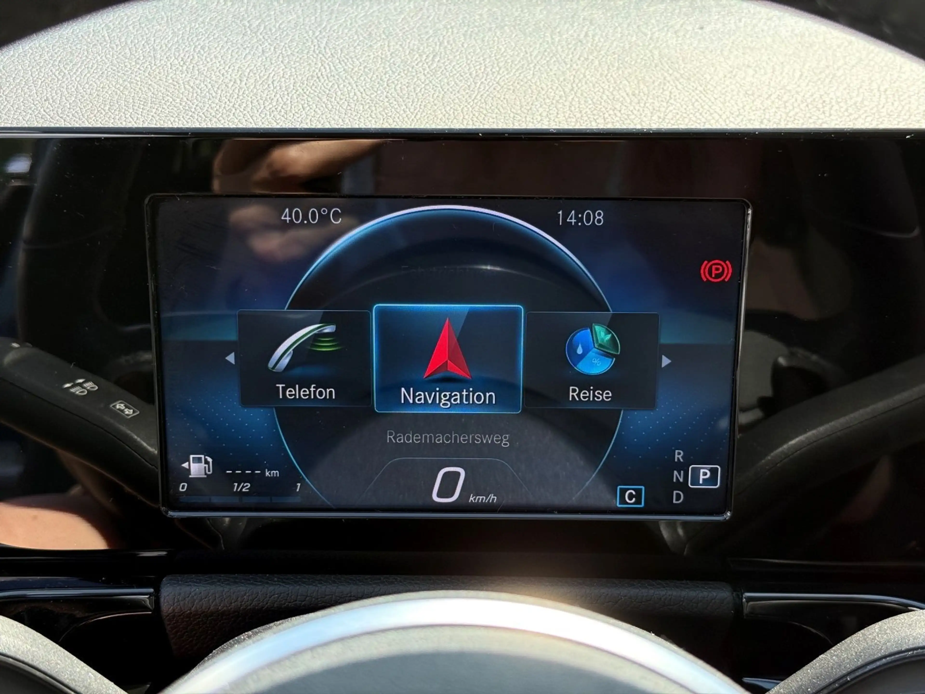 Mercedes-Benz GLA 200 LED PANO KAMERA NAVI — photo 10