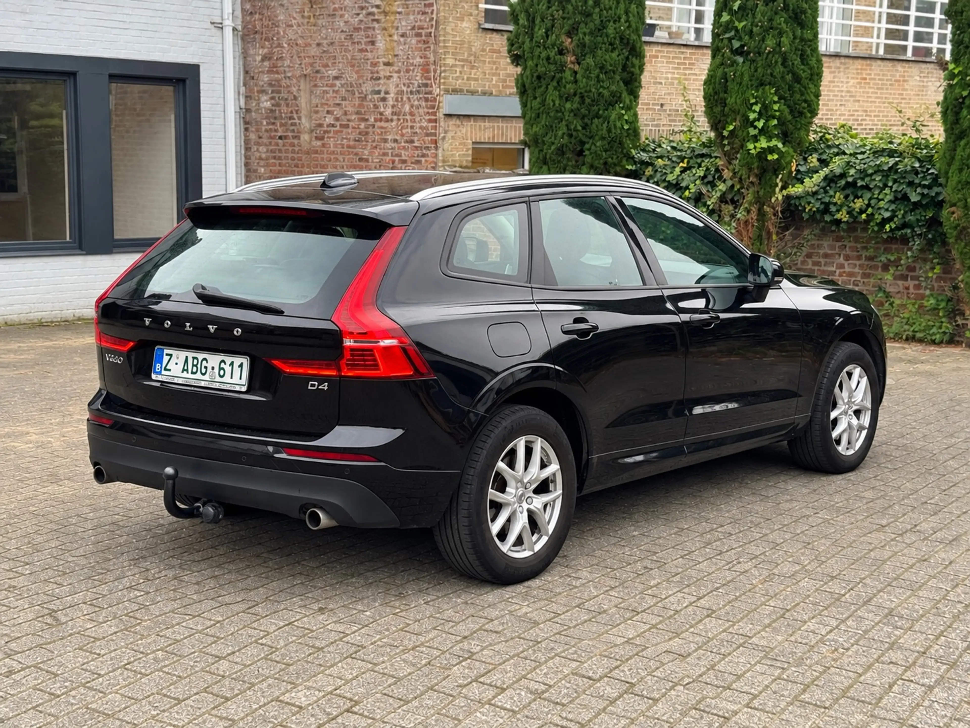 Volvo XC60 XC60 2.0 D4 Momentum — photo 4