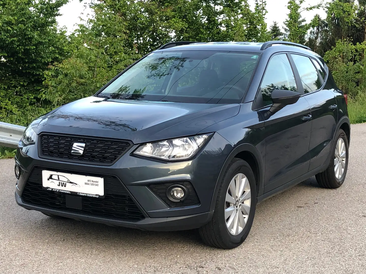 SEAT Arona Garantie, Service NEU, Jahres Vignette 2025 Grau - 1