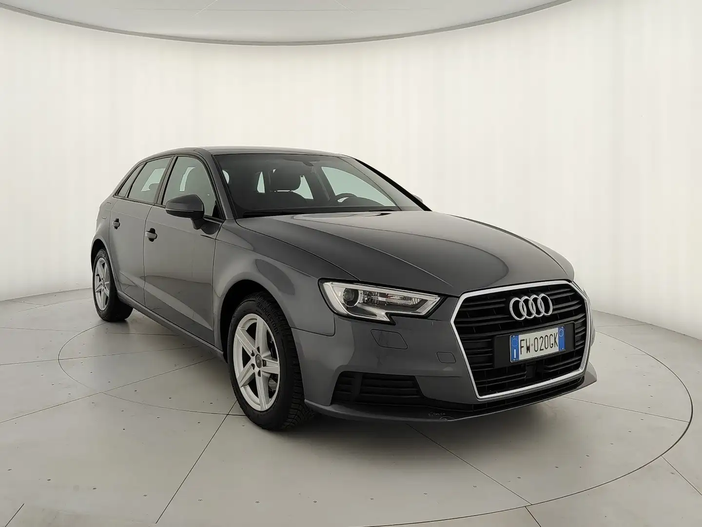 Audi A3 Sportback 30 1.6 TDI Admired 116cv s-tronic Grigio - 1