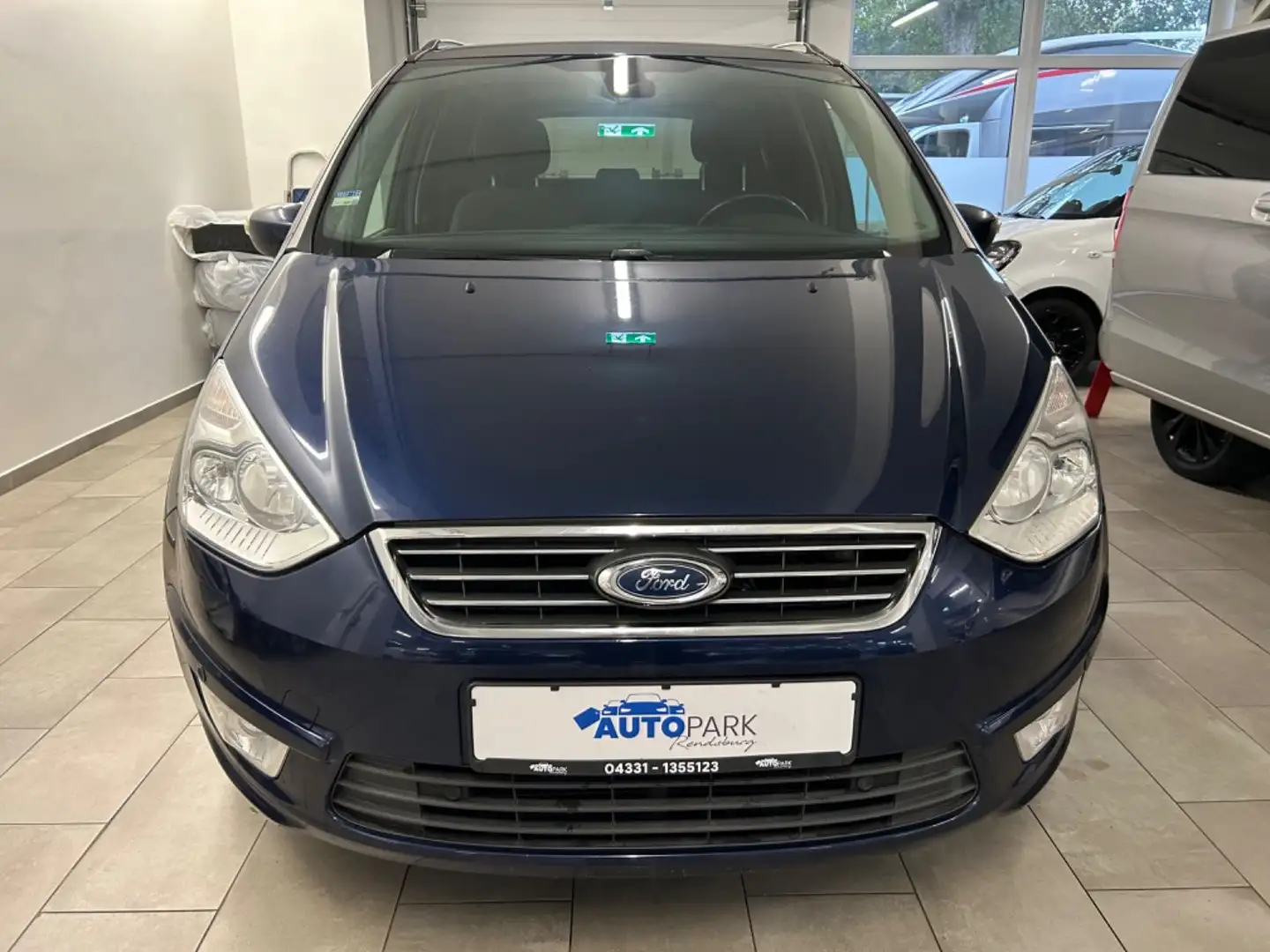Ford Galaxy Business Edition Blau - 2