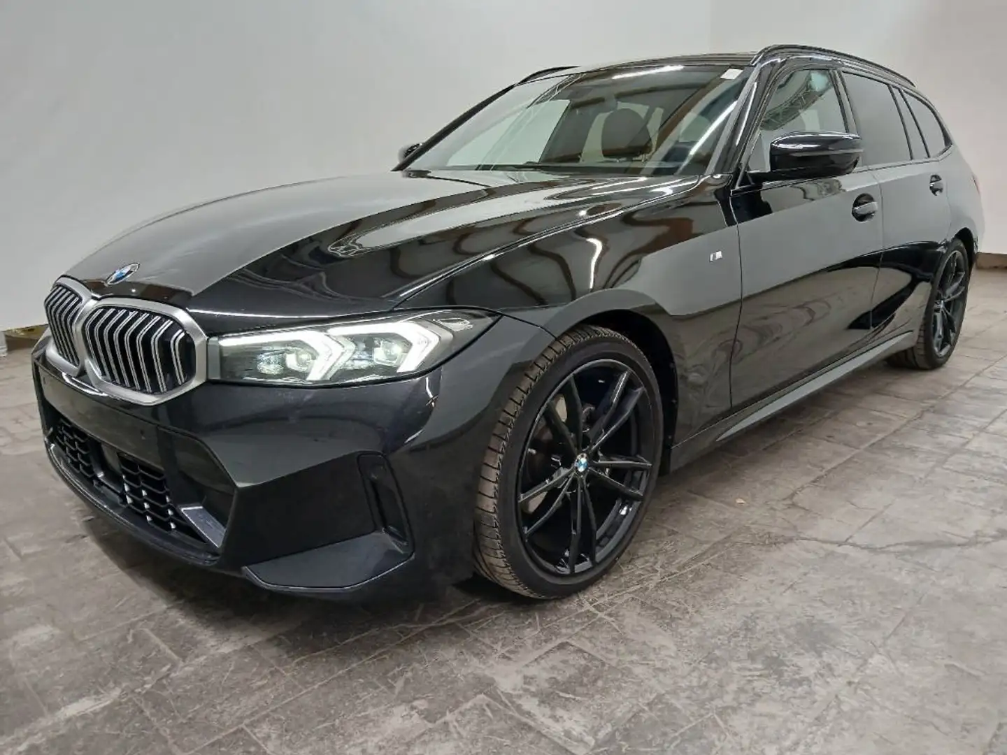 BMW 320 d Touring xDrive M Sport ACC PANO SHZ RFK QI Noir - 2
