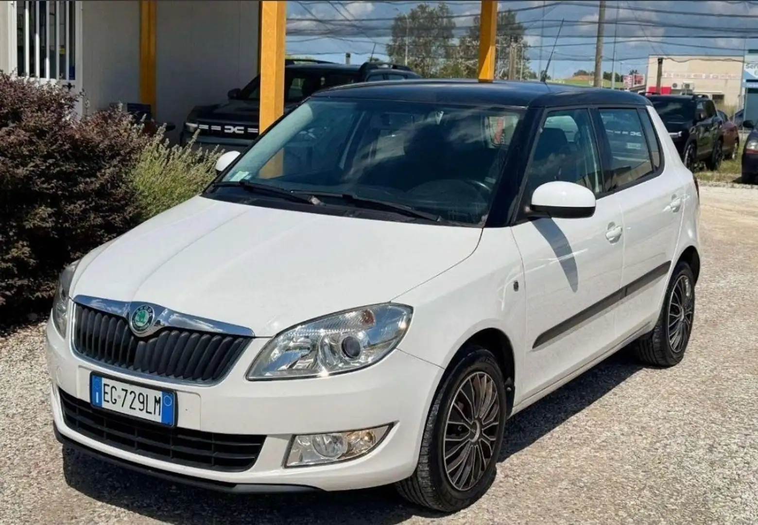 Skoda Fabia 1.2 benzina 86cv ok neopatentati - 2