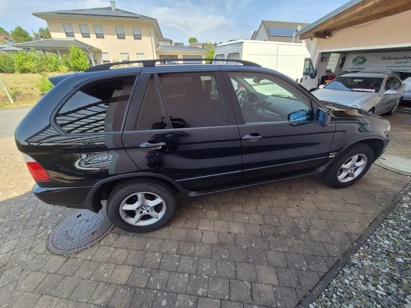 BMW X5 3.0 d Scheckheft gepflegt. Schwarz - 2