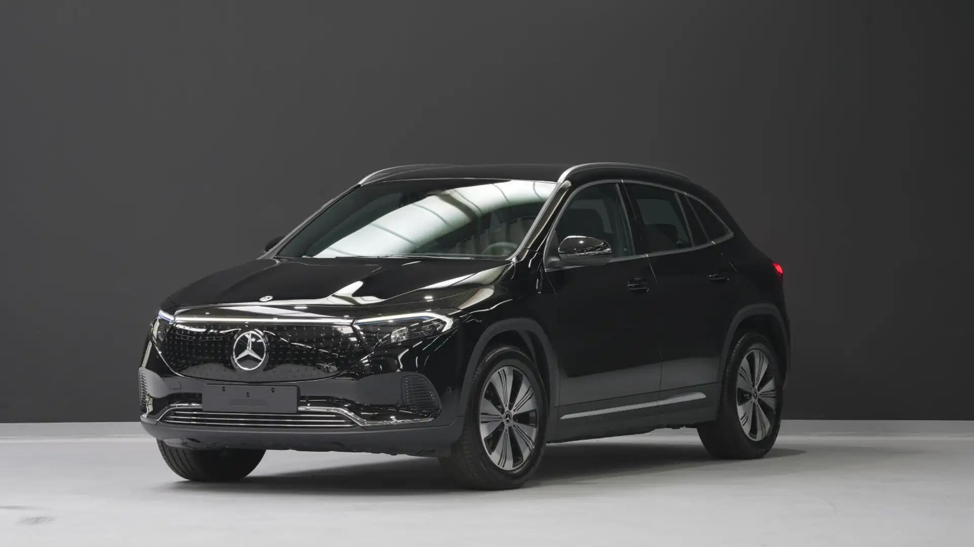 mercedes-benz eqa