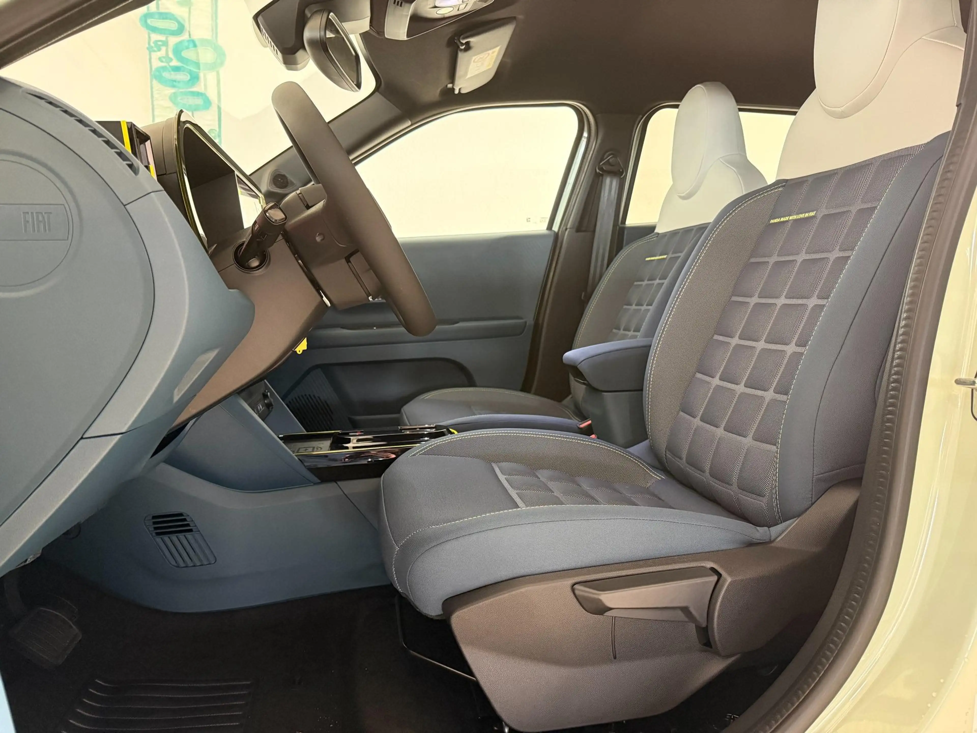 Fiat Grande Panda La Prima HYBRID 1.2 eDCT 81 kW (110 PS) Klimaau... — photo 7