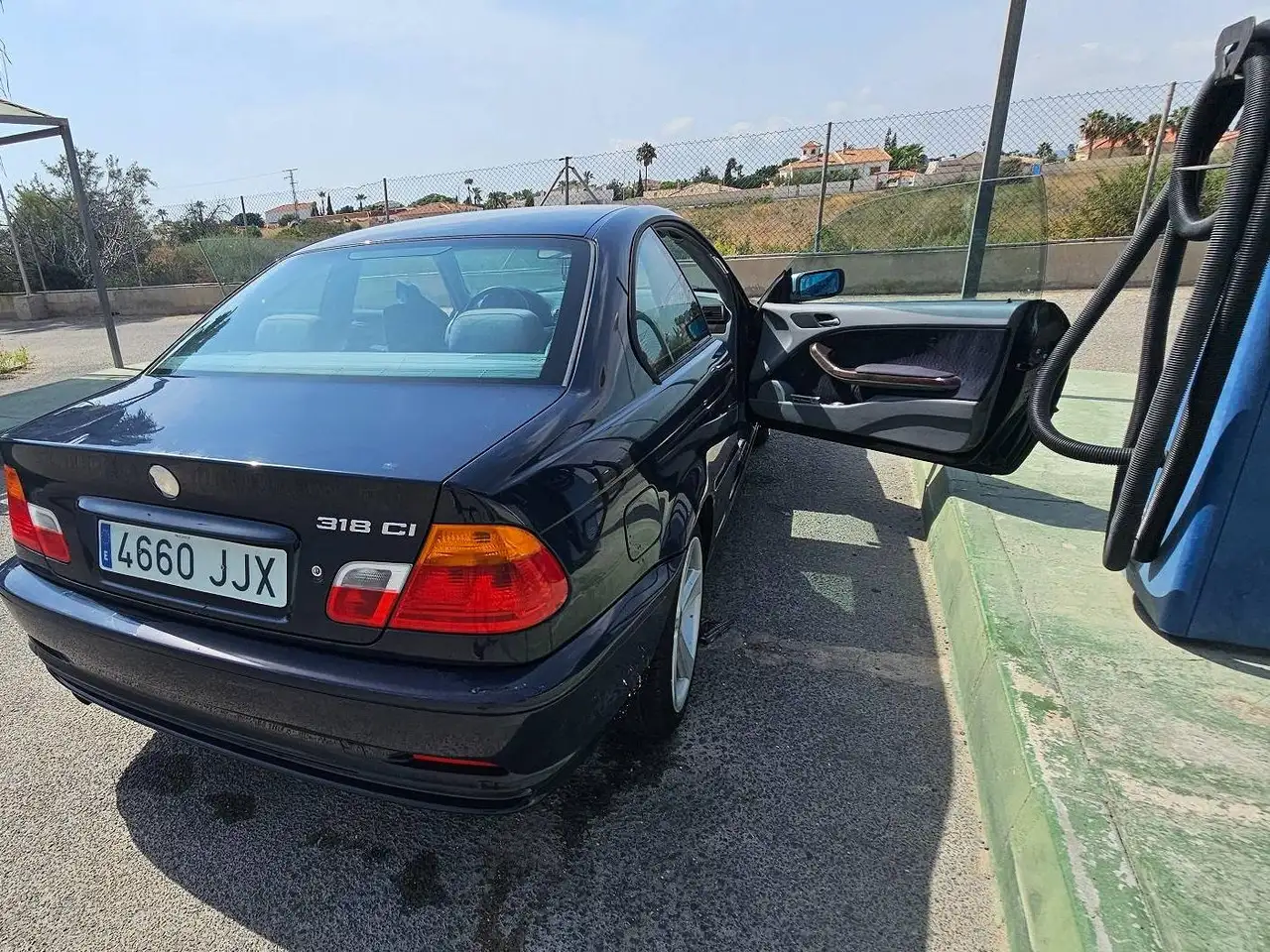 BMW 318is Coupé Aut. SE SE, foto 6
